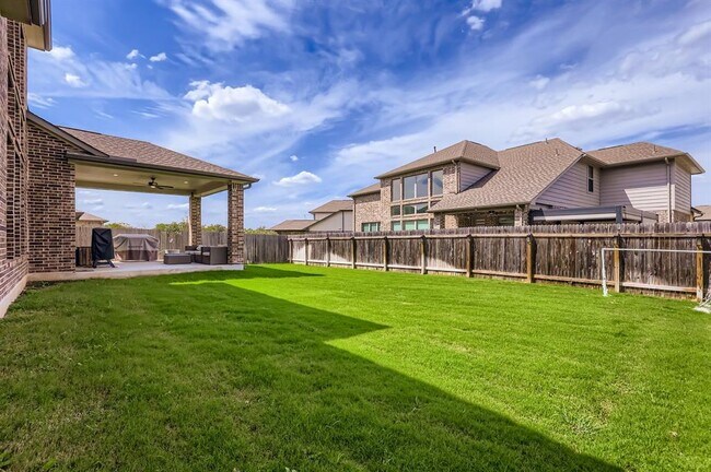 Building Photo - 134 Arcadian Ln