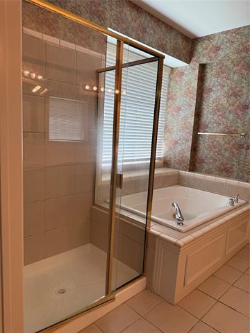 Building Photo - 7428 Spicewood Dr