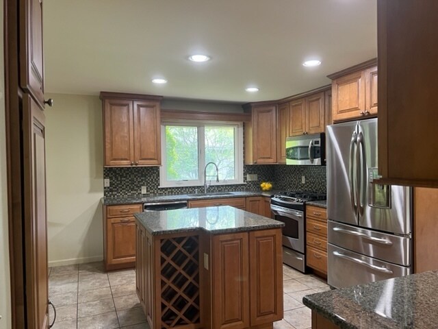 Building Photo - 8551 North Point Dr