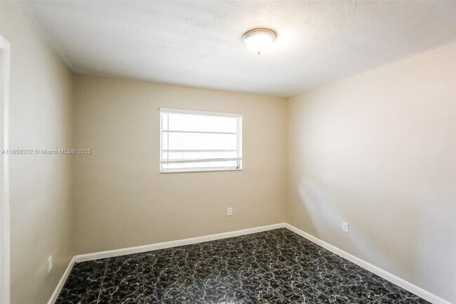 Building Photo - 1326 NW 72nd St