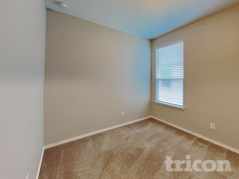 Building Photo - 10019 Placid Bay