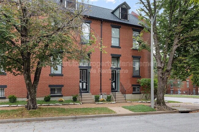 Primary Photo - 1001 Lami St