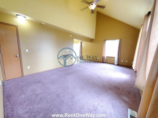 Building Photo - 103 165th St S