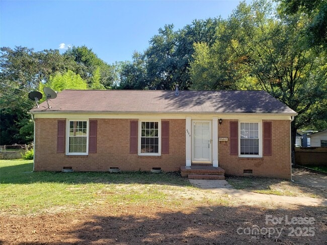 Primary Photo - 4409 Brooktree Dr