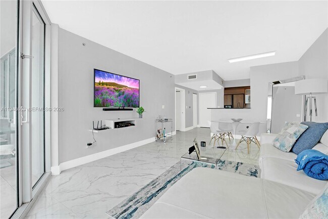 Building Photo - 335 S Biscayne Blvd