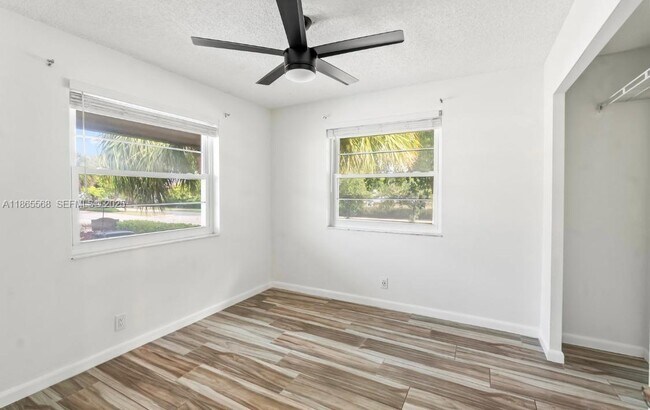 Building Photo - 8750 Royal Palm Blvd