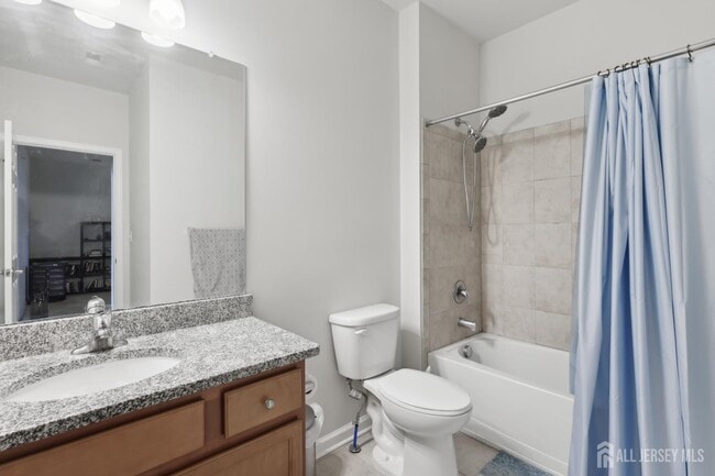 Building Photo - 1525 Hudson Cir