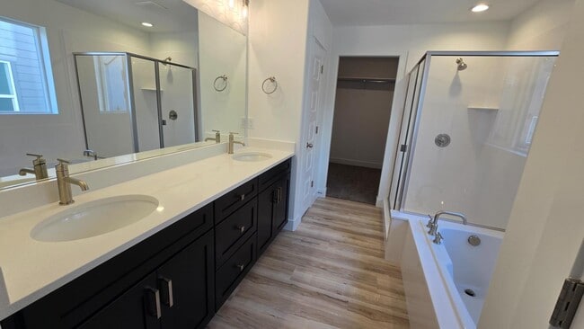 Building Photo - 1005 N 3620 W