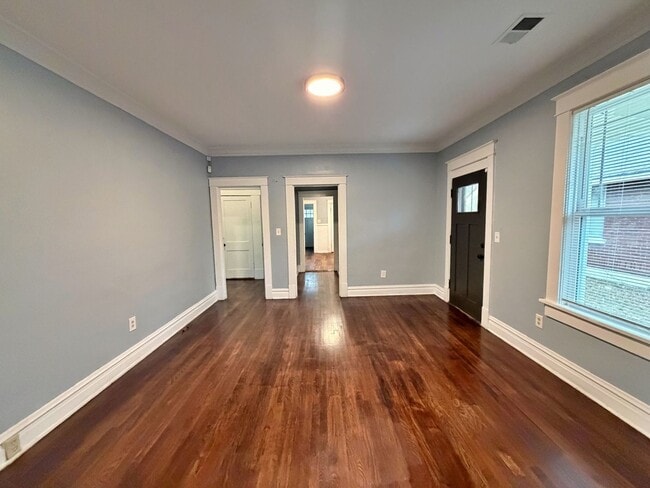 Building Photo - Recently Renovated Brick Home Minutes Away from Crosstown, Midtown, Rhodes & More!