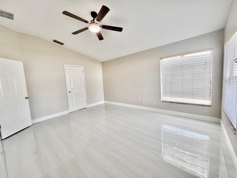 Building Photo - 7547 Terrace River Dr