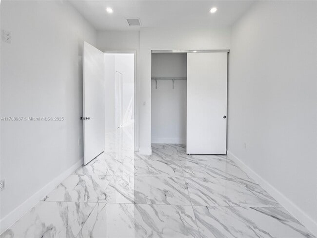 Building Photo - 149 Southeast Cor. Arno