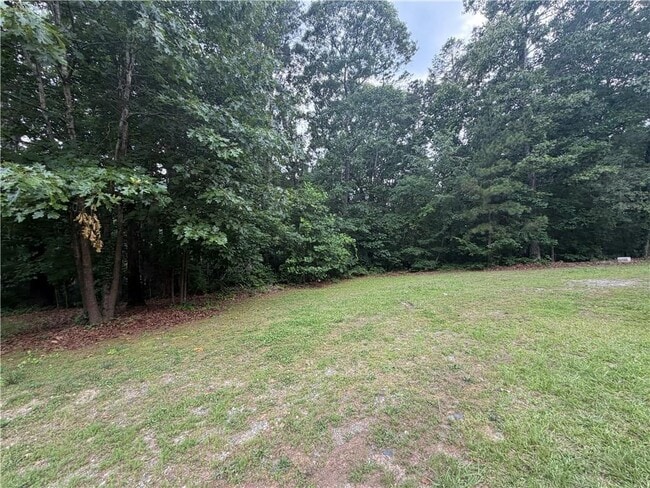 Building Photo - 1526 Lost Mountain Rd