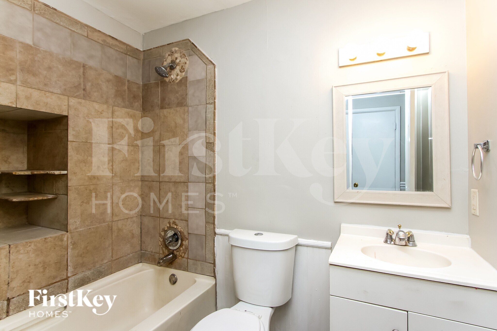 Building Photo - 3526 N Faculty Dr