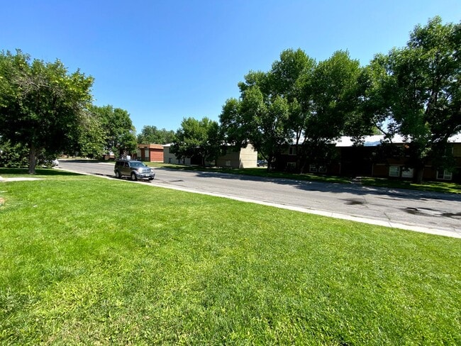 Building Photo - 810 Mary Anne Dr