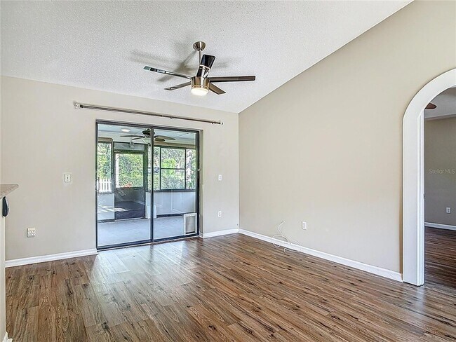 Building Photo - 4039 N Waterbridge Cir