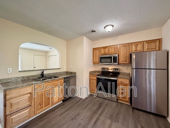 Building Photo - 31 Dawnwood Cir