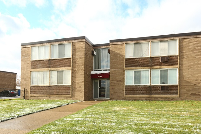 Building Photo - Kirkwood House Apartments