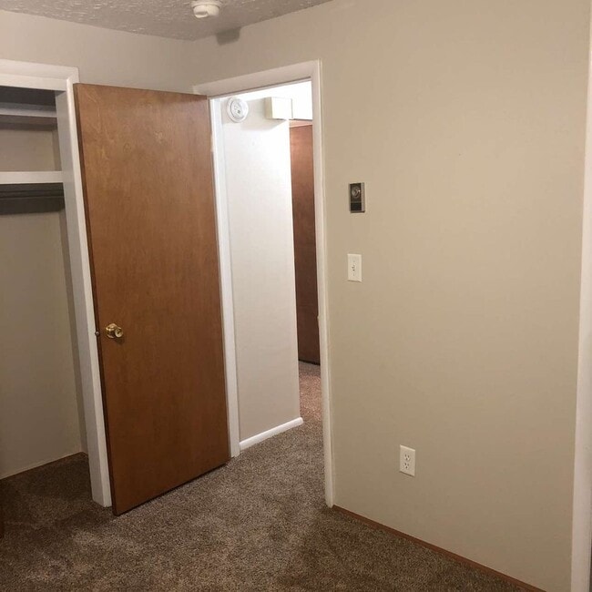 Building Photo - Beautiful Home in an Excellent Location!