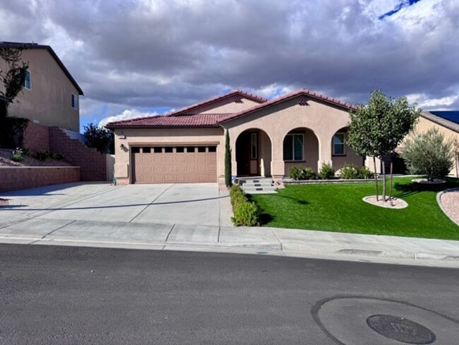 Building Photo - Stunning 2021 built 4 bedroom home for LEA...