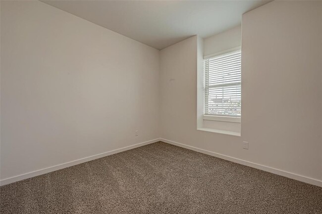 Building Photo - 17110 Pentland Hls Wy