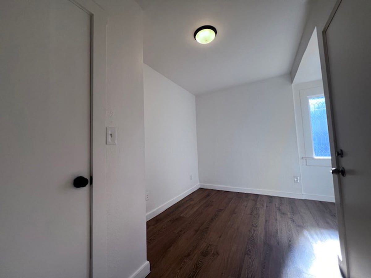 Building Photo - 699 30th St