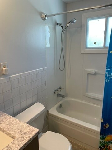 Full Bath - 810 Orchard Park Rd