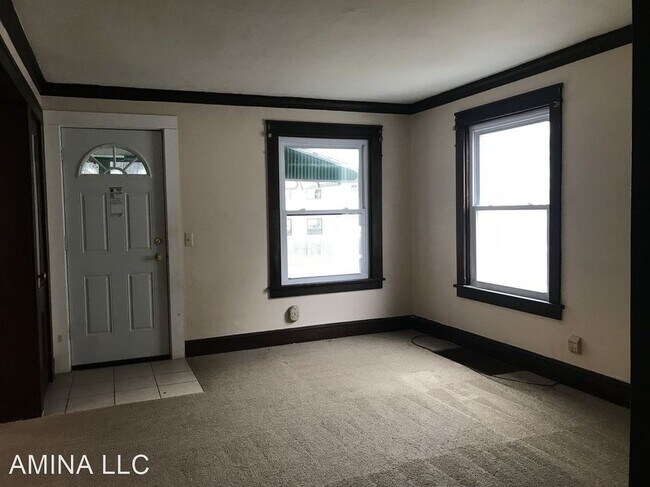 Building Photo - 377 Avis St