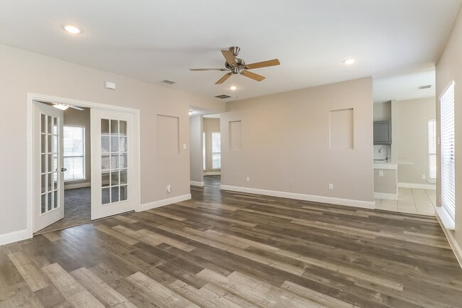 Building Photo - 1029 Primrose St