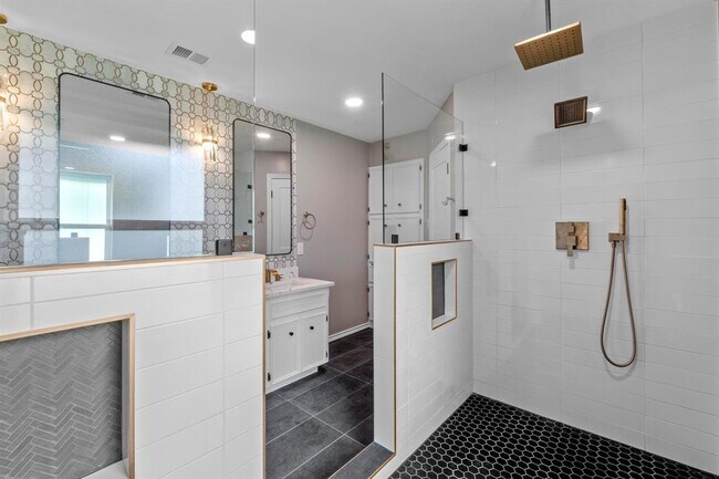 Building Photo - 801 Lime Rock Dr