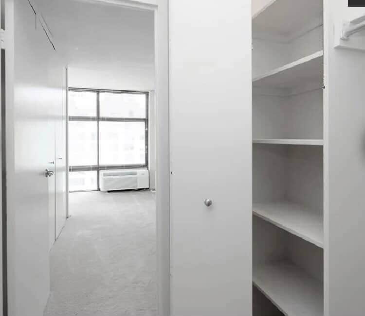 Building Photo - 1236 N Astor St