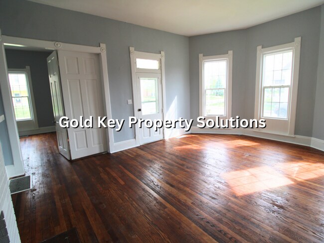 Building Photo - 803-807 High Street