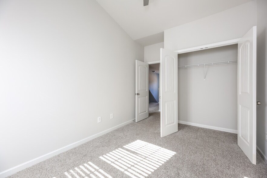 Building Photo - 243 Riley Cir