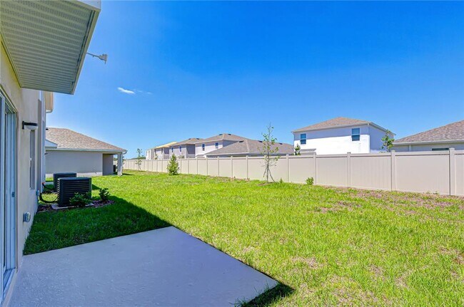 Building Photo - 32463 Weathered Oak Dr