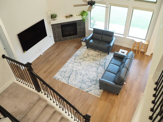 Building Photo - 4 Bed 4.5 Bath in Argyle