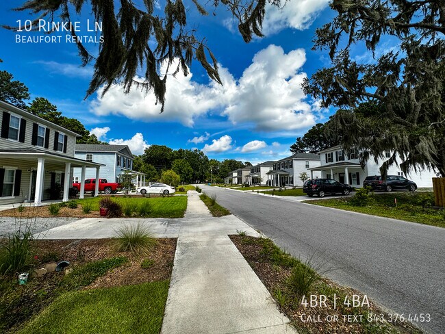 Building Photo - 10 Los Robles Rd