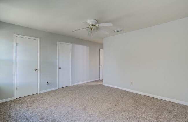 Building Photo - 9495 Fondren Rd