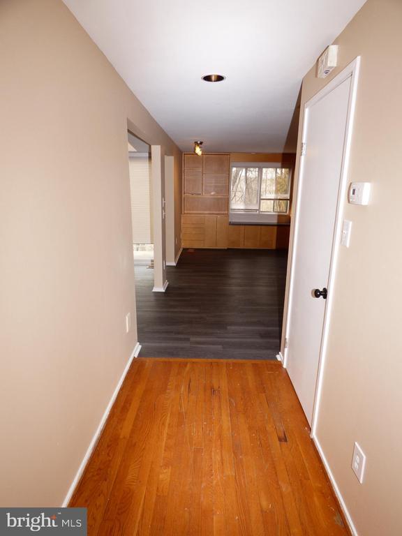 Building Photo - 10308 Watkins Mill Dr
