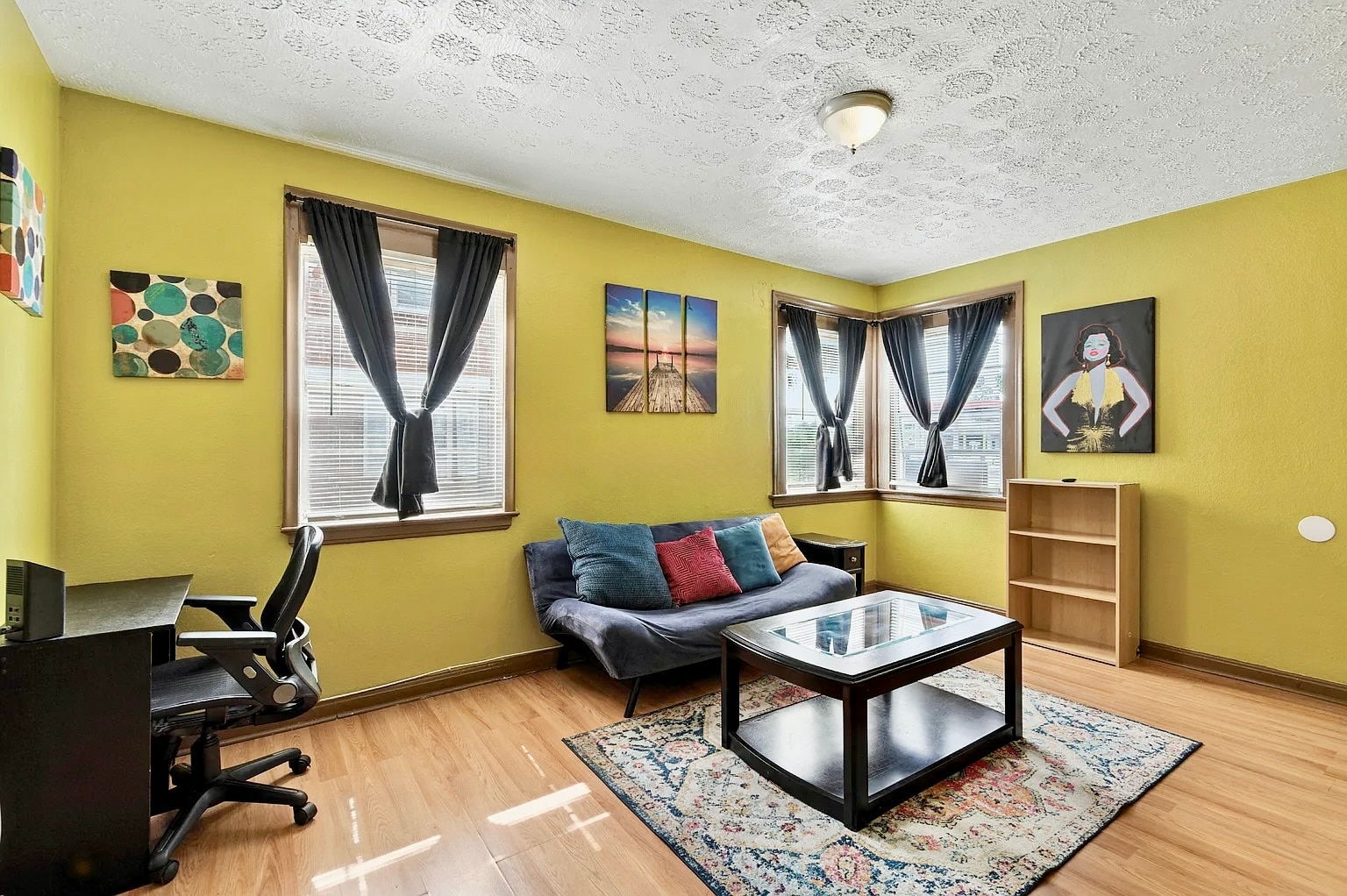 Building Photo - 237 E 21st St