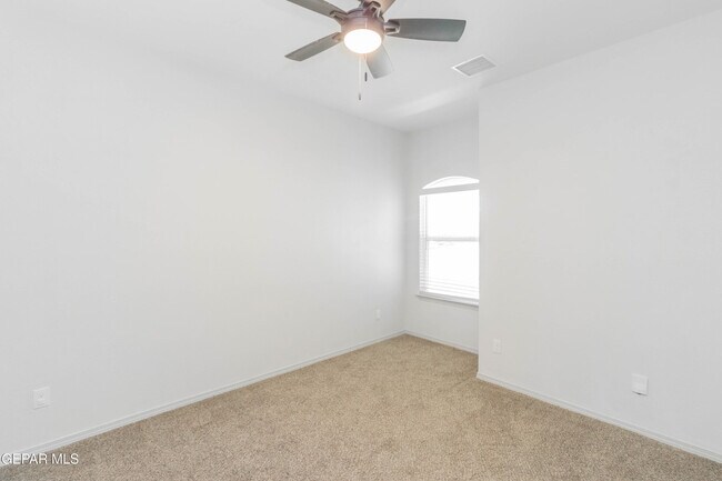 Building Photo - 14805 Jack White Ave