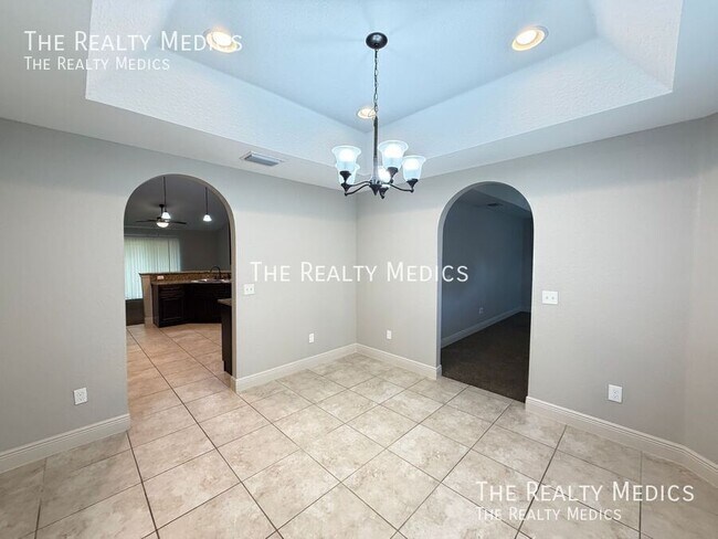 Building Photo - 334 Malauka Loop