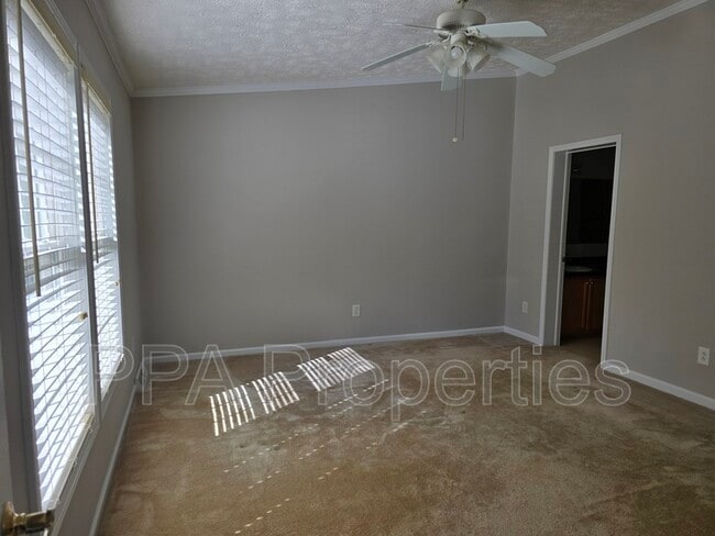 Building Photo - 7217 Ramblewood Dr