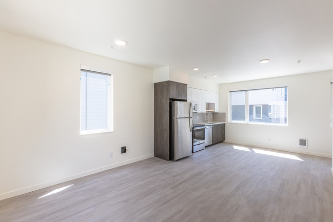 Living And Dining One Bedroom - The Marigold