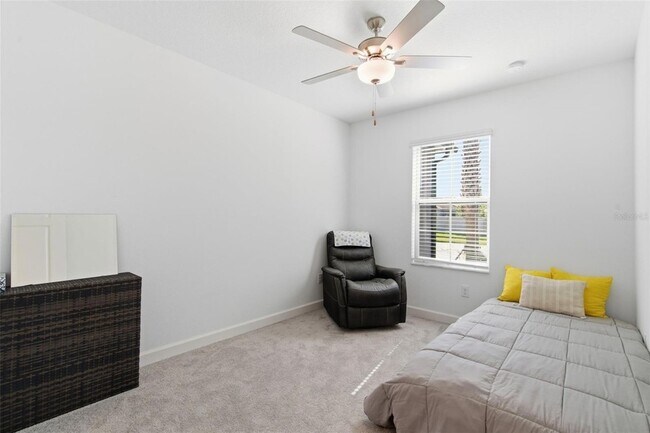 Building Photo - 31524 Golf Dr