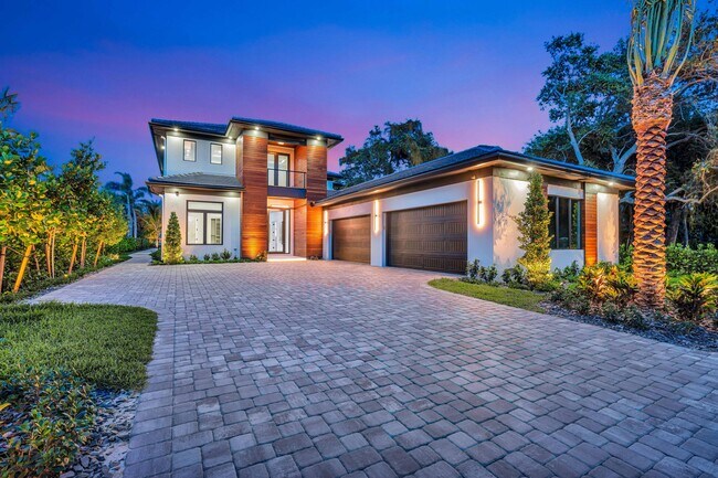 Building Photo - 416 S Lake Dr