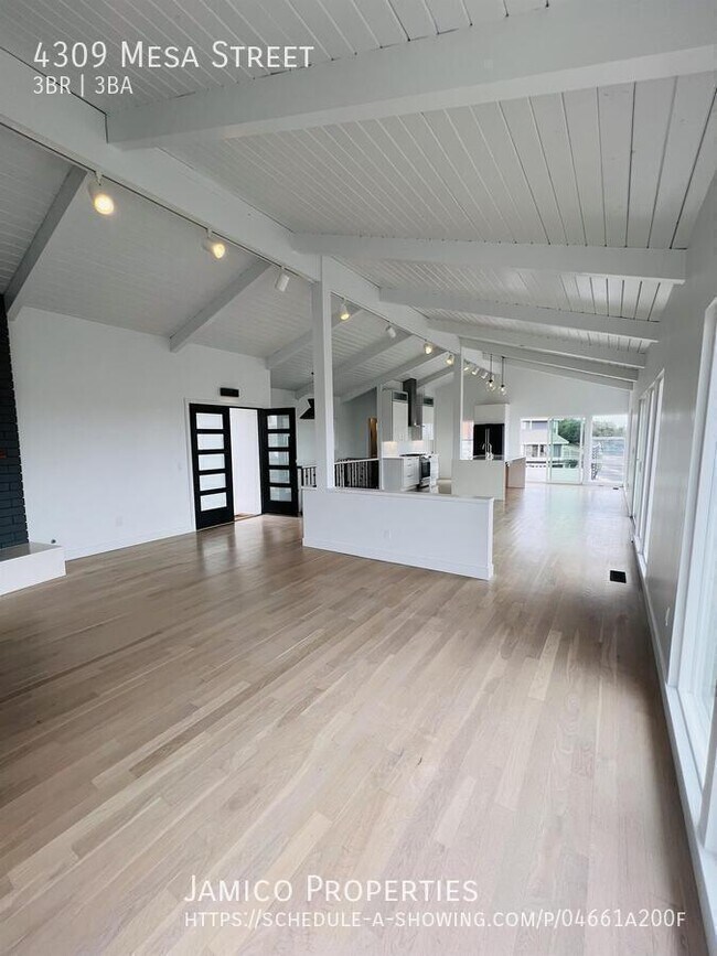 Building Photo - 4309 Mesa St