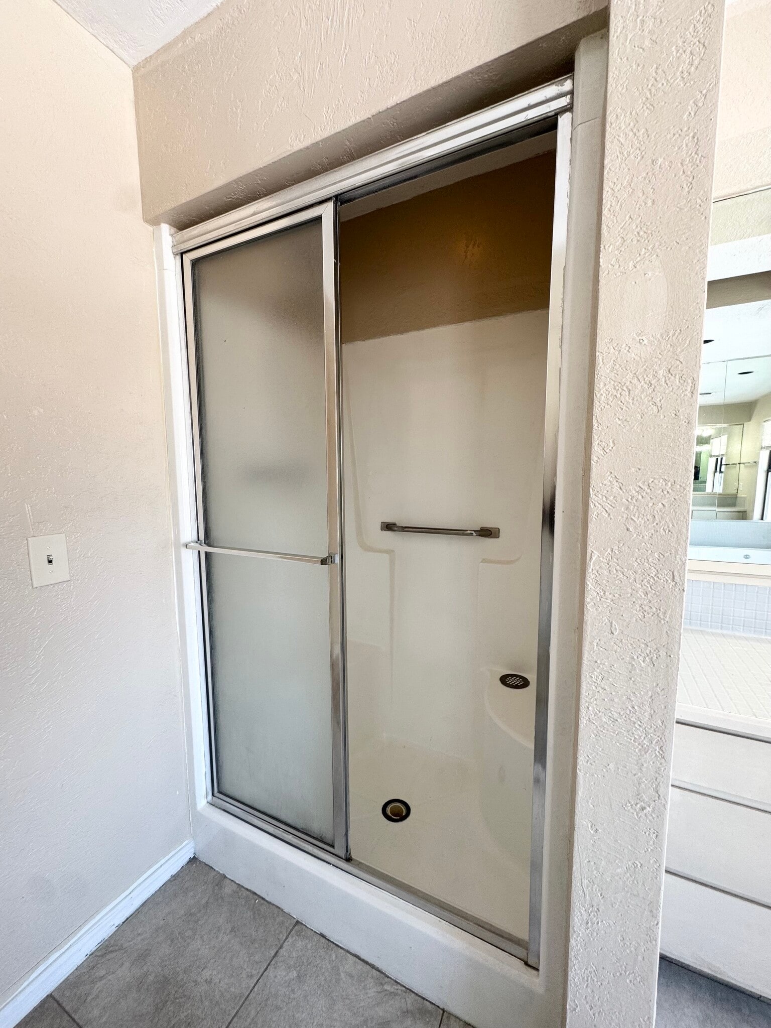 Building Photo - 401 NE 115th St