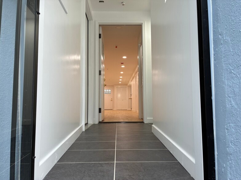 Mudroom - 716 11TH St