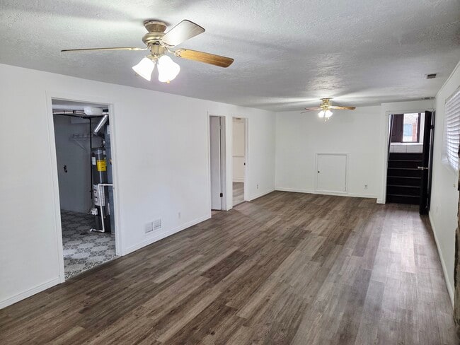 Building Photo - 1968 E 5850 S