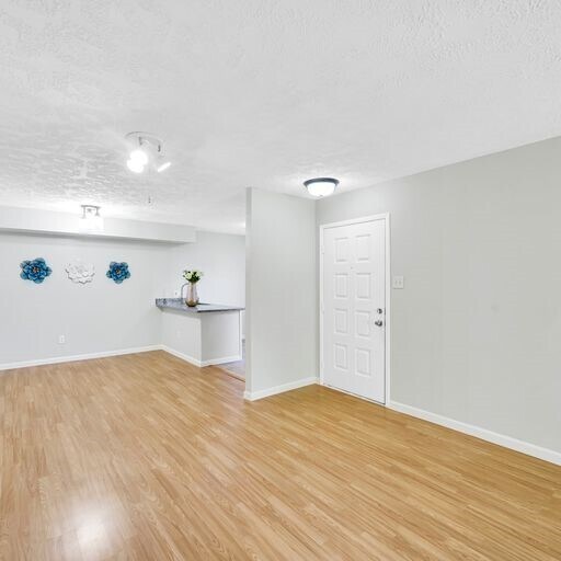 Building Photo - 10555 Turtlewood Ct