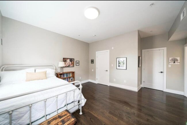 Building Photo - 126 Delaware Ave